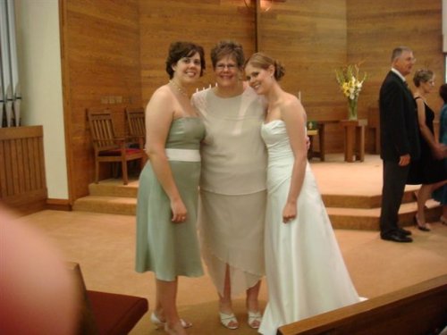 mom and her girls